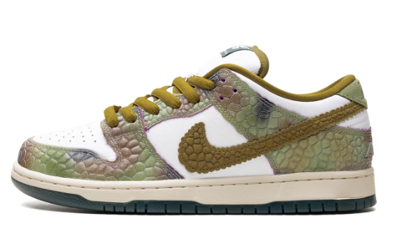 Nike SB Dunk Low 'Alexis Sablone - Chameleon' (HJ3386-300)