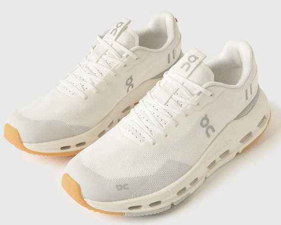 On Women's Cloudnova Form 2 | Everyday Sneaker